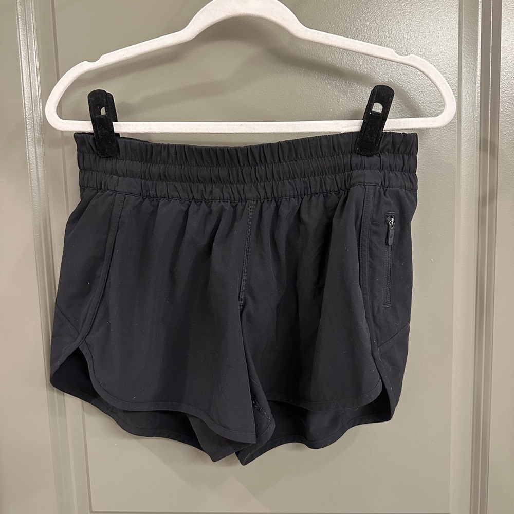 Lululemon Tracker Shorts - Black 10
